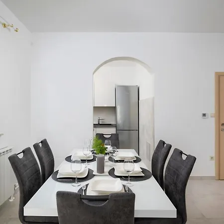 Luxury Ketty * Спліт